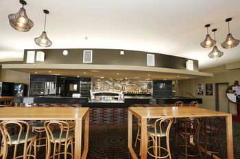 The Lakes Hotel - St Kilda Accommodation 45