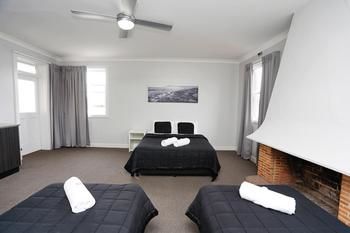 The Lakes Hotel - St Kilda Accommodation 56