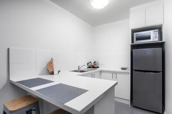 Best Western Fawkner Suites & Serviced Apartments - St Kilda Accommodation 10
