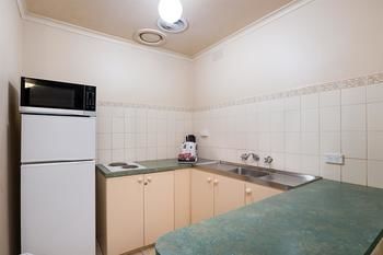 Best Western Fawkner Suites & Serviced Apartments - St Kilda Accommodation 14
