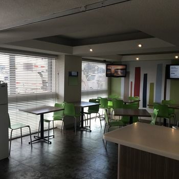 Ibis Budget Fawkner - St Kilda Accommodation 8