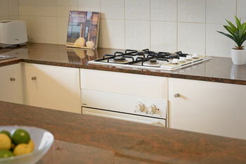 Apartments @ Kew Walpole Gardens - Kew Serviced Townhouses - St Kilda Accommodation 5