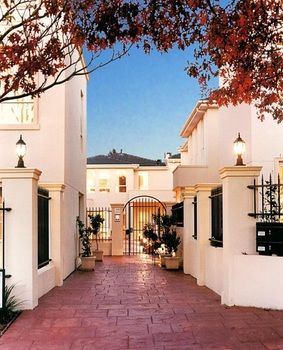 Apartments @ Kew Walpole Gardens - Kew Serviced Townhouses - St Kilda Accommodation 18