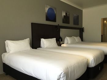 Quality Hotel CKS Sydney Airport - St Kilda Accommodation 12