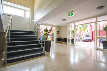 Quality Hotel CKS Sydney Airport - St Kilda Accommodation 24