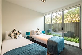 Orange Serviced Apartment - St Kilda Accommodation 4