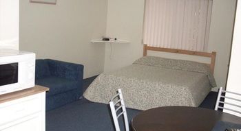 El Lago Waters Tourist Park - St Kilda Accommodation 3