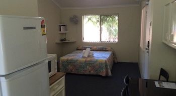 El Lago Waters Tourist Park - St Kilda Accommodation 4