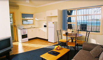 El Lago Waters Tourist Park - St Kilda Accommodation 8