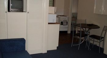 El Lago Waters Tourist Park - St Kilda Accommodation 11