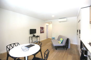 Aberlour Court - St Kilda Accommodation 33
