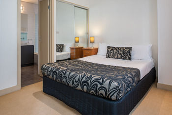 BreakFree On Collins - St Kilda Accommodation 7