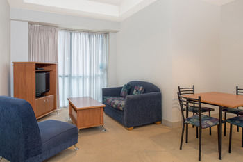 BreakFree On Collins - St Kilda Accommodation 17