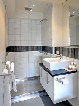 Plum Collins Street Serviced Apartments - St Kilda Accommodation 7