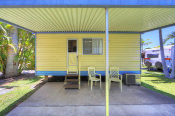Alex Beach Cabins - St Kilda Accommodation 34