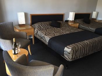 Old Maitland Inn - St Kilda Accommodation 73