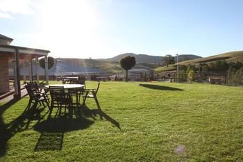 Bowen Inn Motel - St Kilda Accommodation 2
