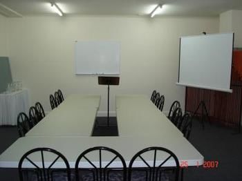 Bowen Inn Motel - St Kilda Accommodation 4
