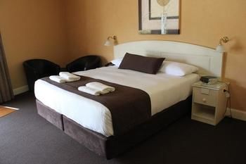 Bowen Inn Motel - St Kilda Accommodation 9