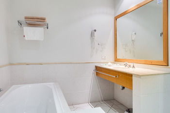 Forresters Beach Resort - St Kilda Accommodation 35
