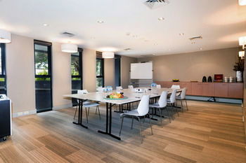 Quest Mascot Serviced Apartments - St Kilda Accommodation 7