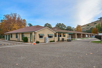 Gundagai Cabins & Tourist Park - St Kilda Accommodation 28