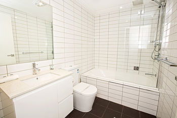 Astina Serviced Apartments - Parkside - St Kilda Accommodation 1