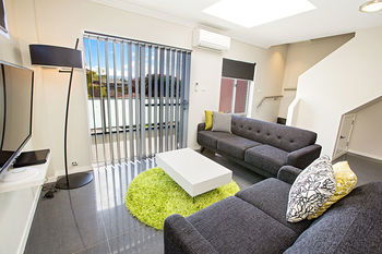 Astina Serviced Apartments - Parkside - St Kilda Accommodation 9