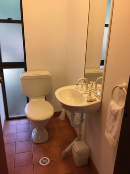 Avoca Beach Hotel & Resort - St Kilda Accommodation 6