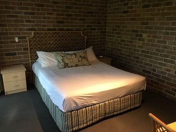 Avoca Beach Hotel & Resort - St Kilda Accommodation 7