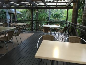 Avoca Beach Hotel & Resort - St Kilda Accommodation 8