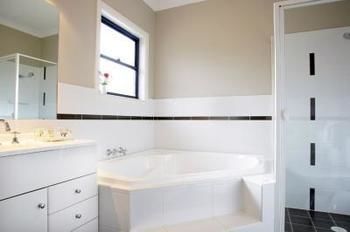 The Grange On Hermitage - St Kilda Accommodation 7