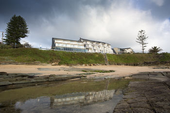 Ocean Front At The Entrance - St Kilda Accommodation 8