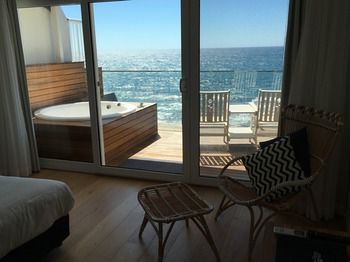 Ocean Front At The Entrance - St Kilda Accommodation 30