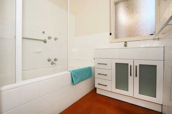 Lisson Holiday Rental - St Kilda Accommodation 0