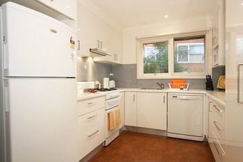 Lisson Holiday Rental - St Kilda Accommodation 7