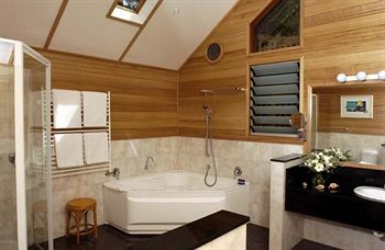 Kims Beachside Lodges - St Kilda Accommodation 5