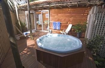 Kims Beachside Lodges - St Kilda Accommodation 14