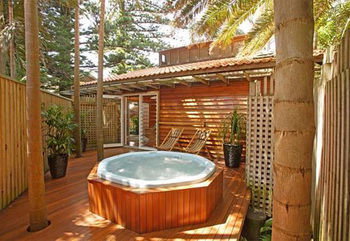 Kims Beachside Lodges - St Kilda Accommodation 16
