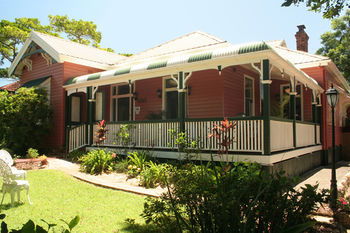 Maleny Lodge - St Kilda Accommodation 2