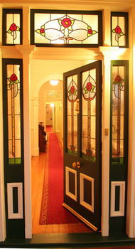 Maleny Lodge - St Kilda Accommodation 5