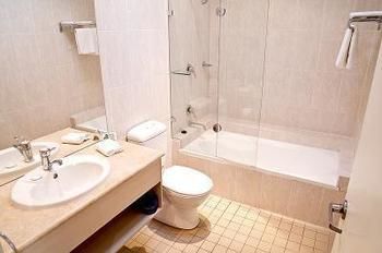 Hawkesbury Race Club Motel - St Kilda Accommodation 1