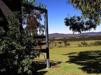 Vineyard Hill - St Kilda Accommodation 1