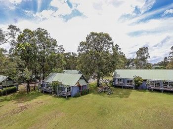 Vineyard Hill - St Kilda Accommodation 10