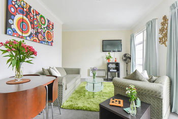 Anchor On Flinders Prime - St Kilda Accommodation 7