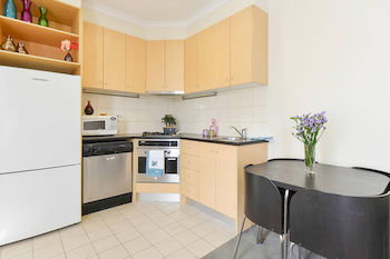 Anchor On Flinders Prime - St Kilda Accommodation 11