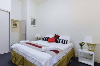 Anchor On Little Collins - St Kilda Accommodation 16