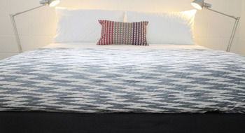 Apartment2c - Lennox 1 - St Kilda Accommodation 3