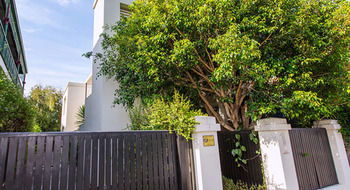 Apartment2c - Moonstruck - St Kilda Accommodation 2