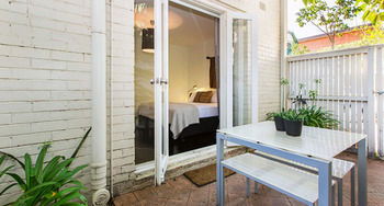 Apartment2c - Moonstruck - St Kilda Accommodation 3